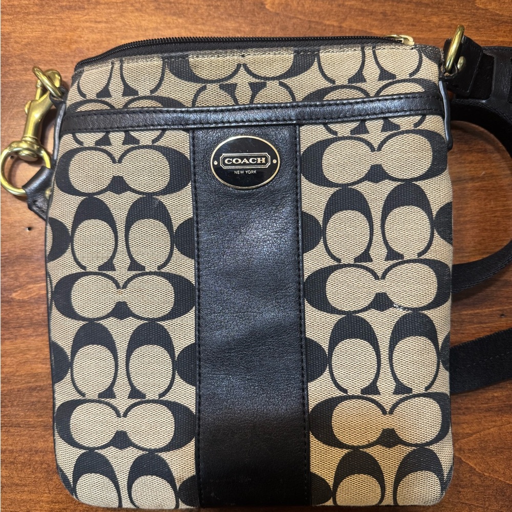 Coach Signature Black and Tan Shoulder Bag